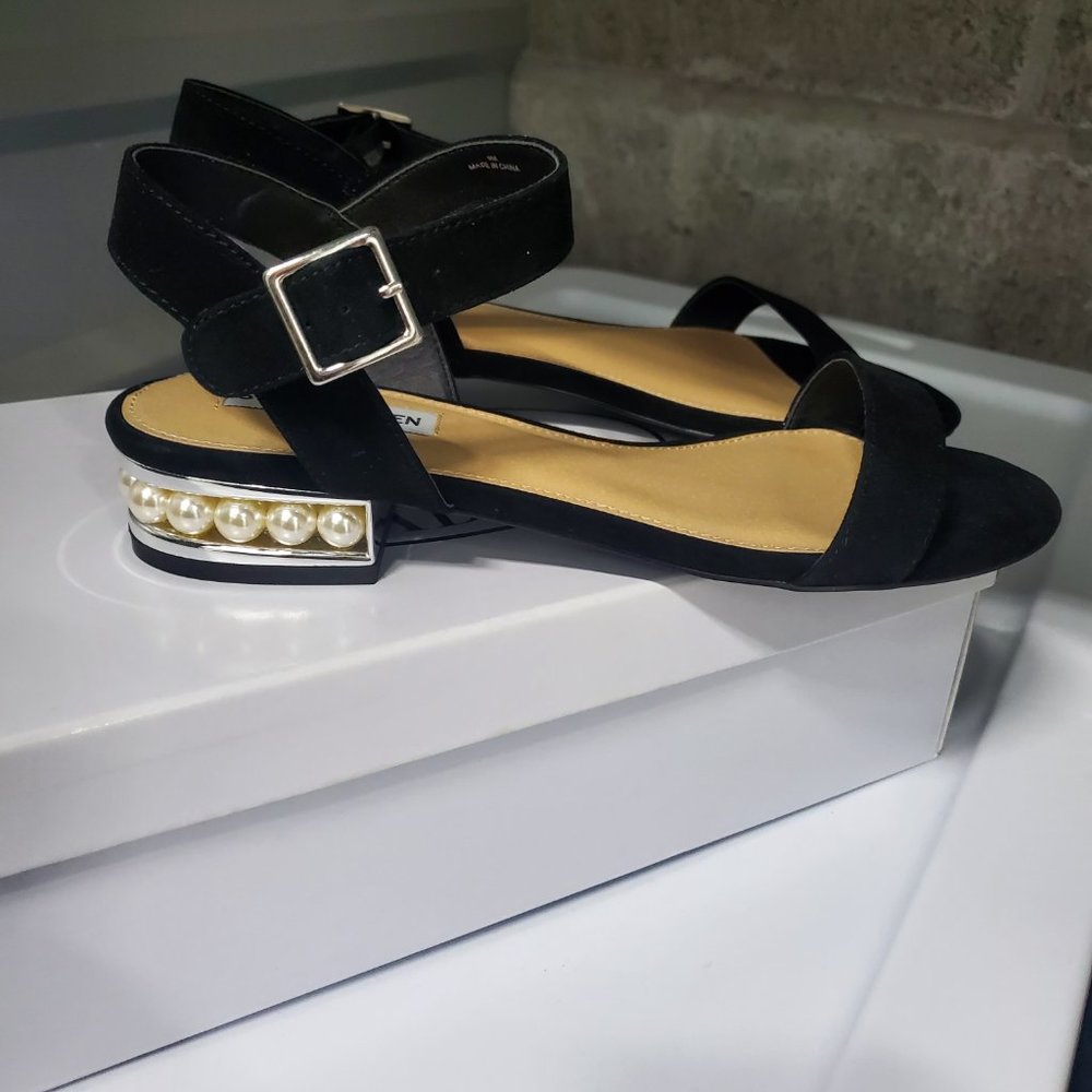 Steve Madden Cashmere Sandal in suede